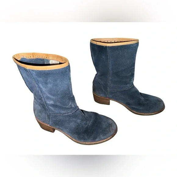 Womens UGG Blue Suede Pull On Short Low Heel Ankle Boots - Picture 5 of 7